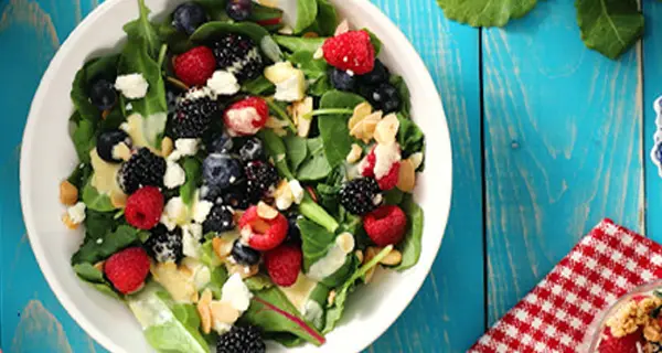 Spinach and Berry Salad with Feta